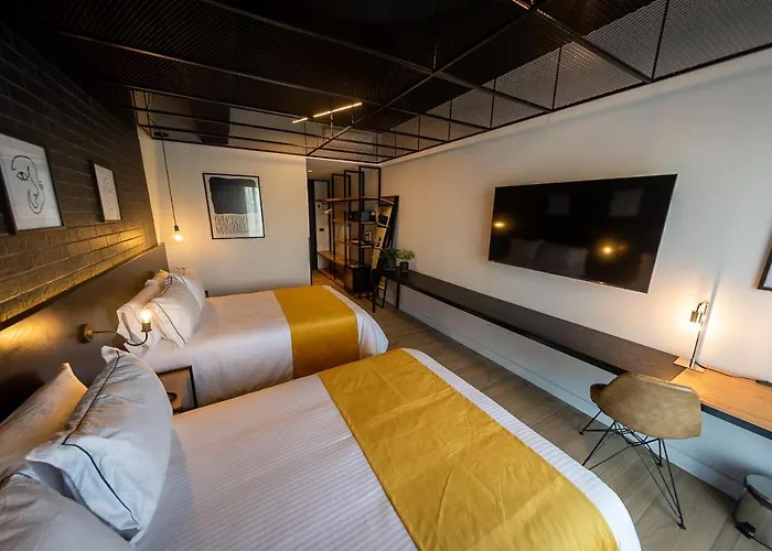 Fulton Business Luxury Hotel